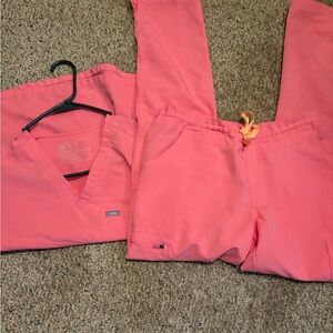 Pink figs scrub set xs